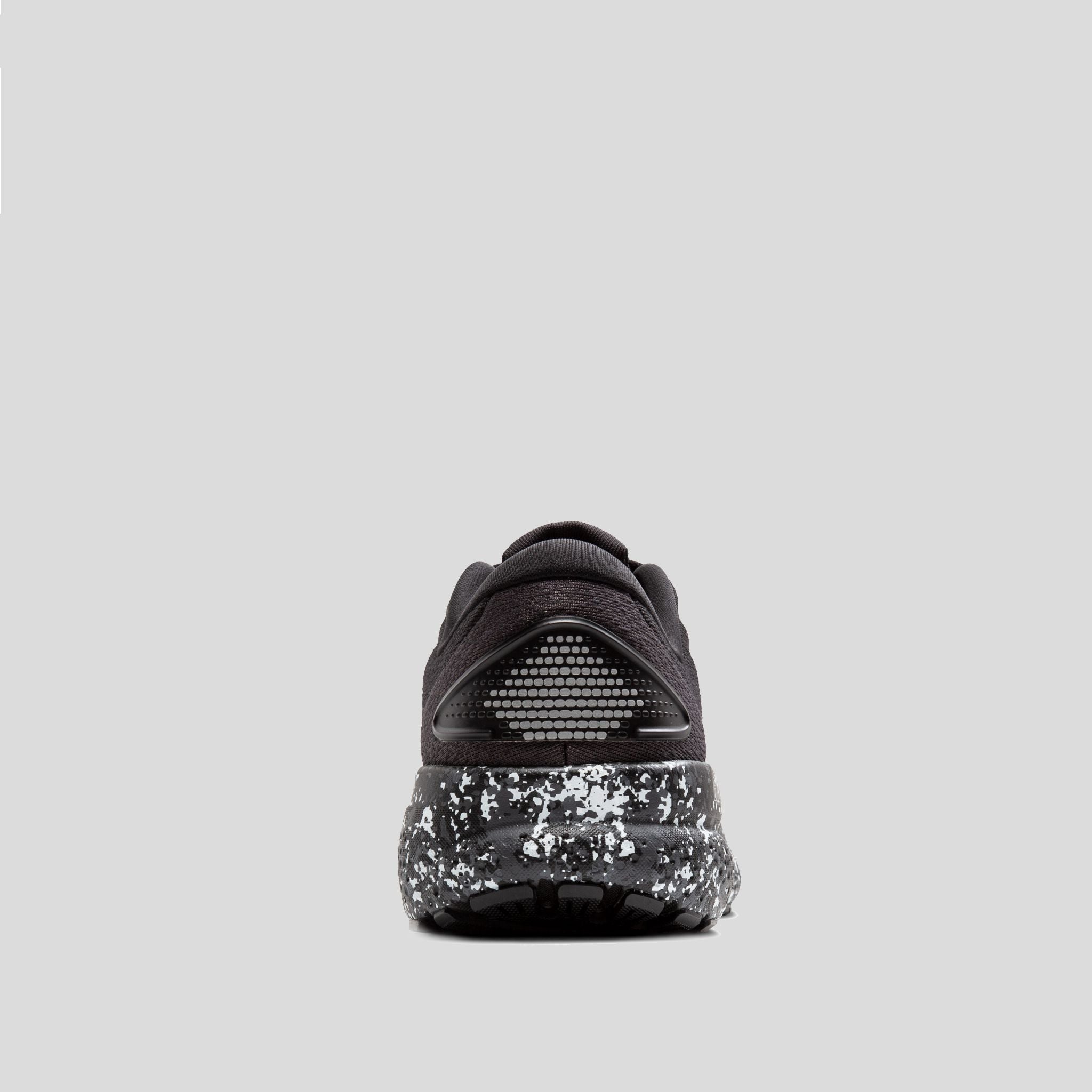 Men's Ghost 16 | Black/Iron/Lava