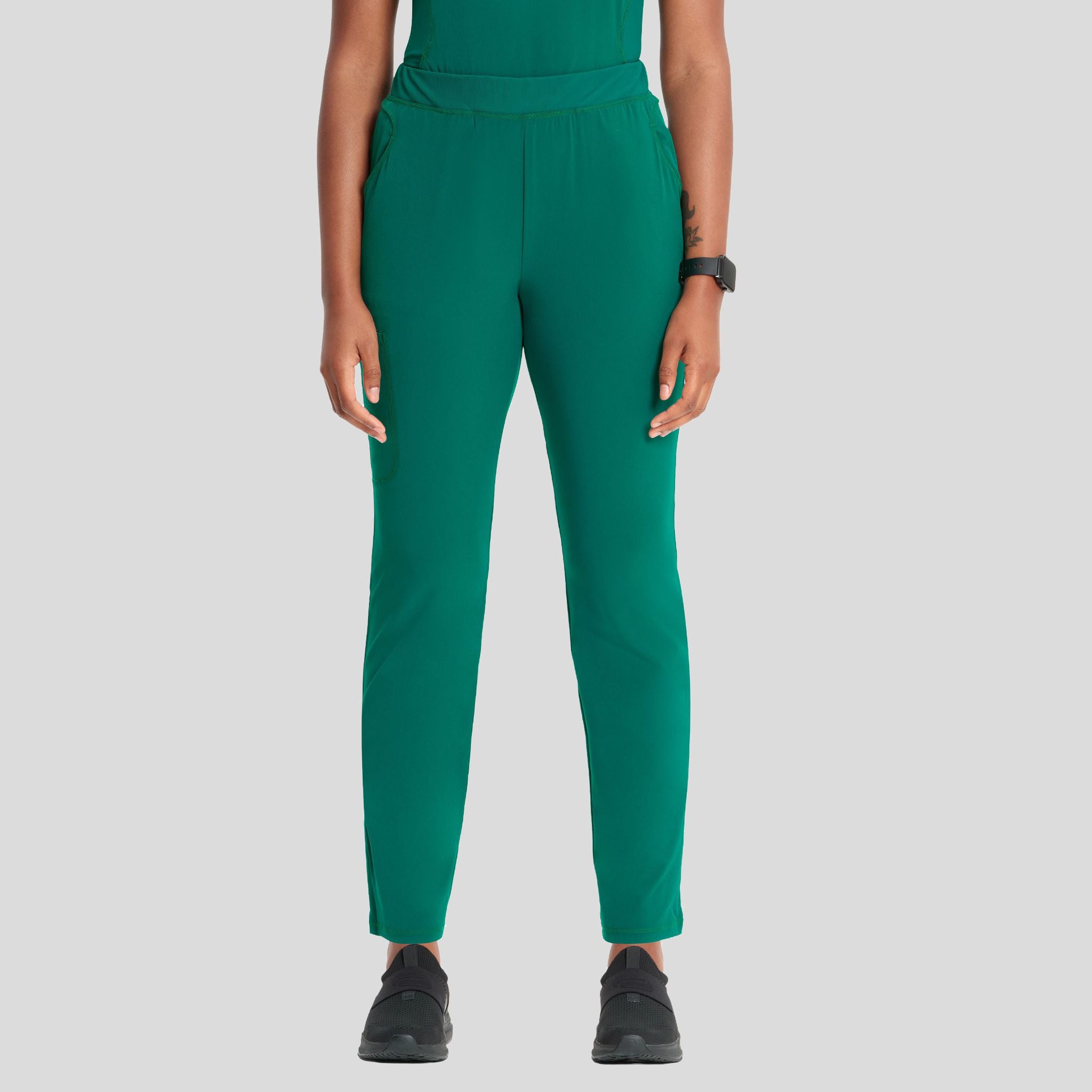 Mid Rise Pull-on Tapered Leg Cargo Pant | Hunter