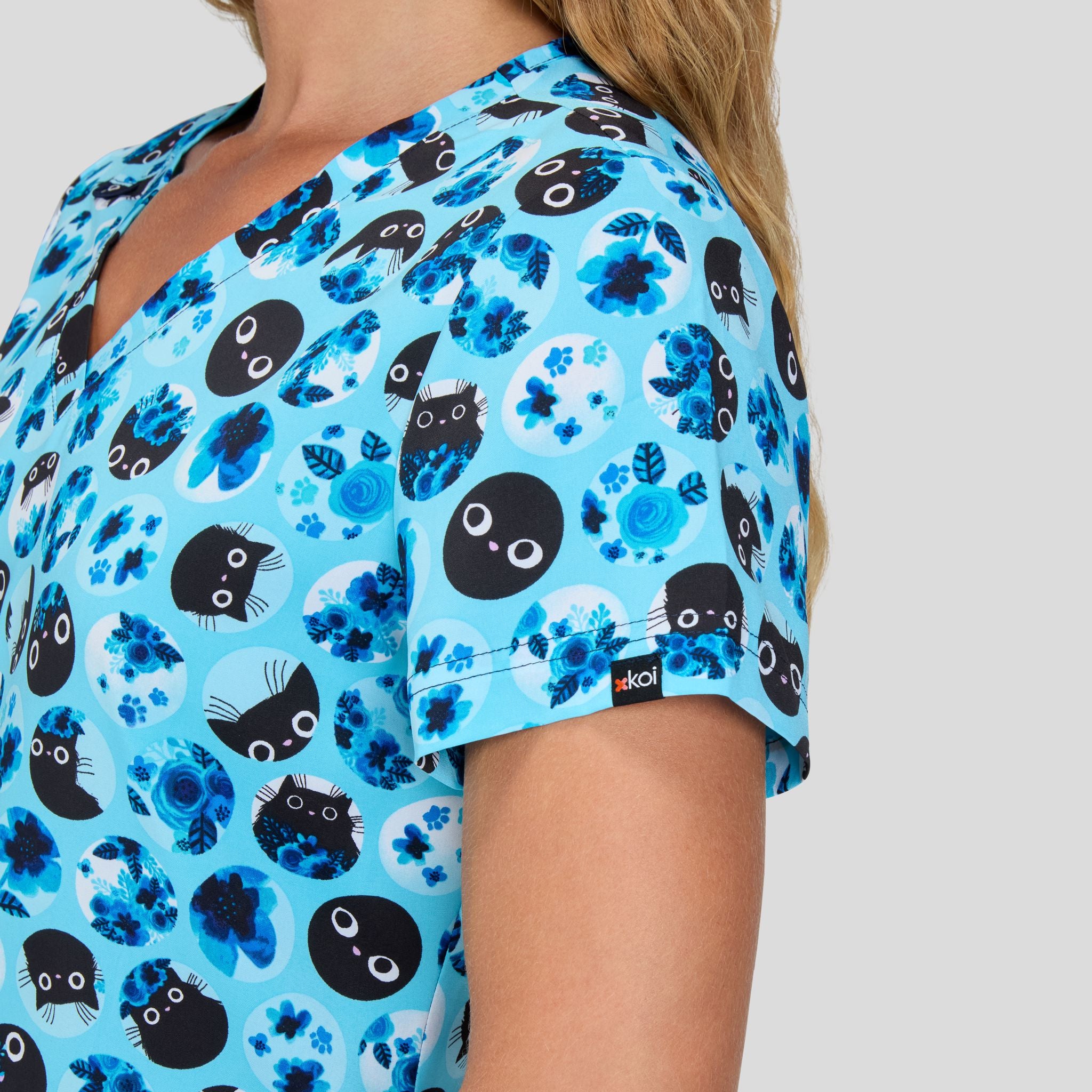 Rosalie Top | Blue Flower Cat