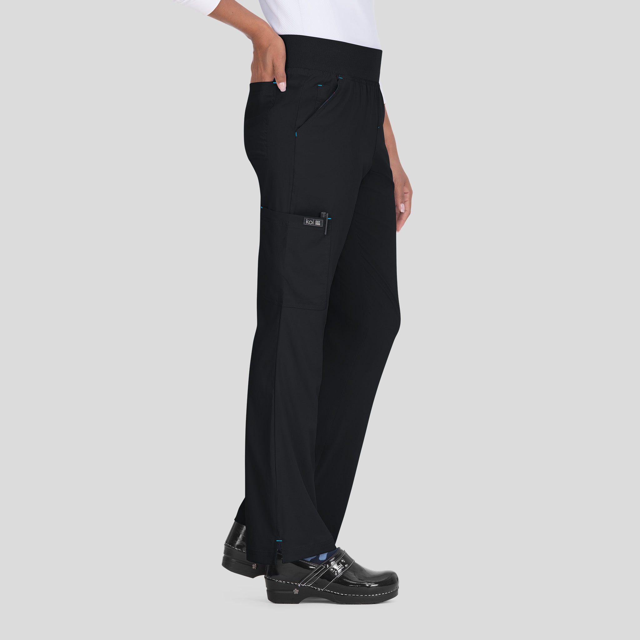Laurie Women's 6-Pocket Yoga-Style Scrub Pants | Black