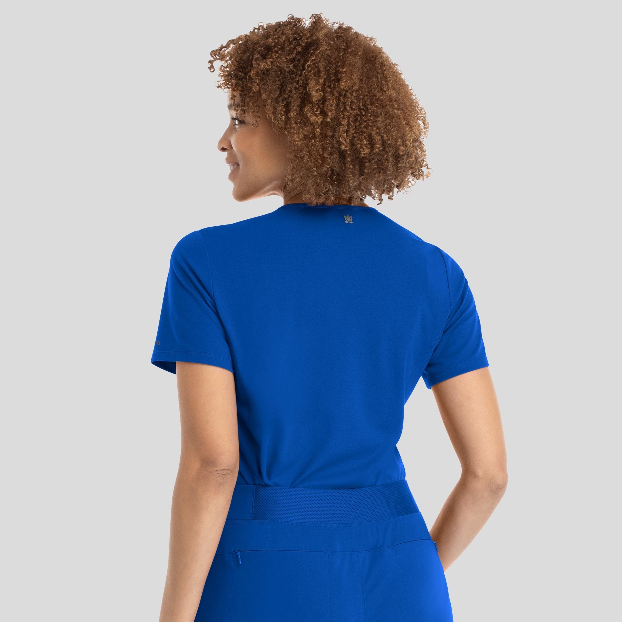 Maevn_Focus_20301_royal_back